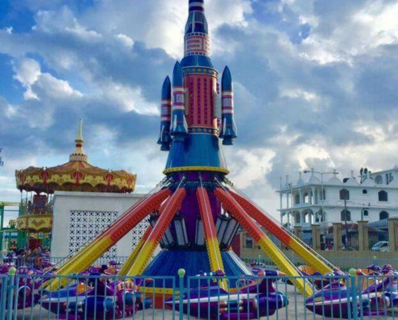 Top 5 trò chơi cảm giác mạnh tại các khu vui chơi giải trí